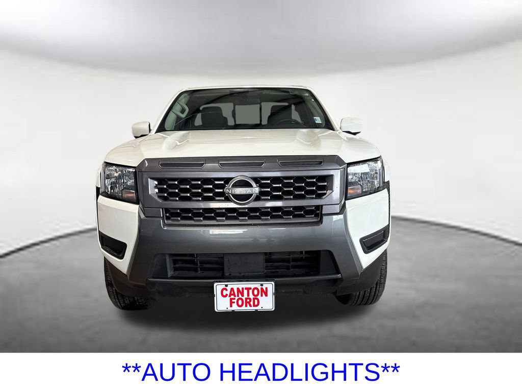 Used 2025 Nissan Frontier SV RWD image 8