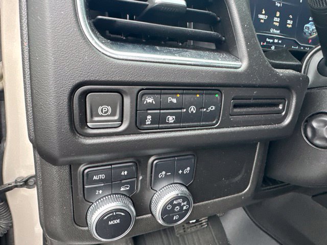 Used 2022 GMC Yukon SLT w/ SLT Premium Package AWD/4WD image 26