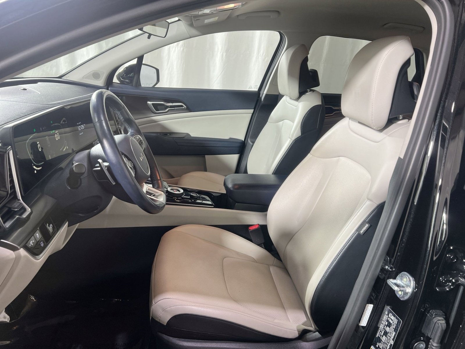 Used 2023 Kia Sportage EX image 19