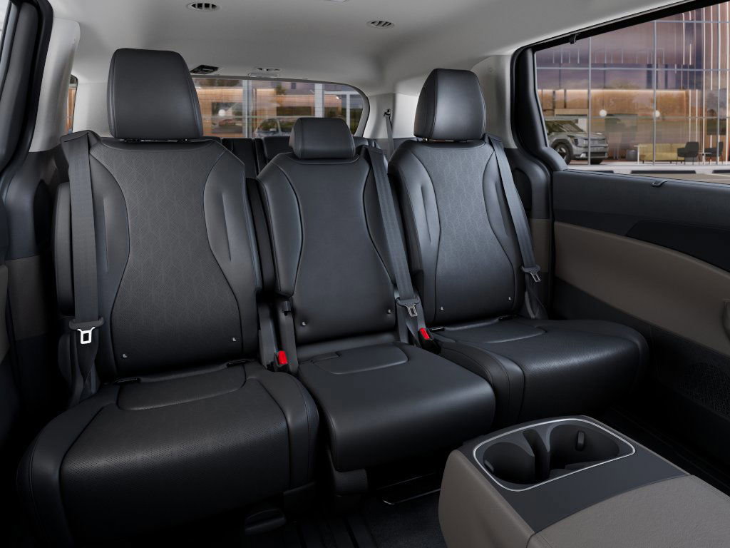 New 2025 Kia Carnival EX image 16