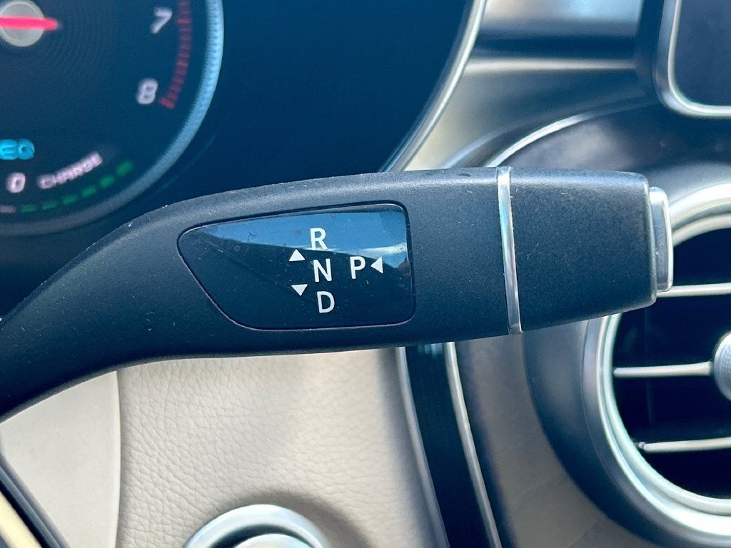 Used 2019 Mercedes-Benz GLC 350e 4MATIC image 20
