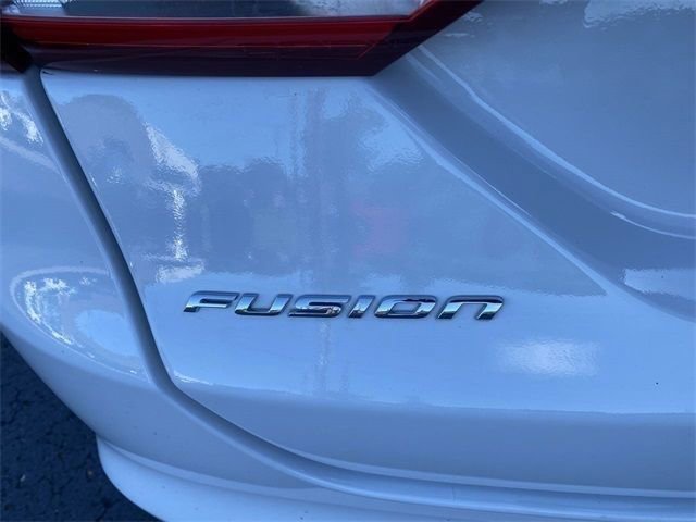 Used 2018 Ford Fusion SE image 29