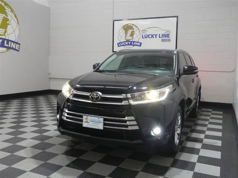 Used 2019 Toyota Highlander Limited AWD/4WD image 4