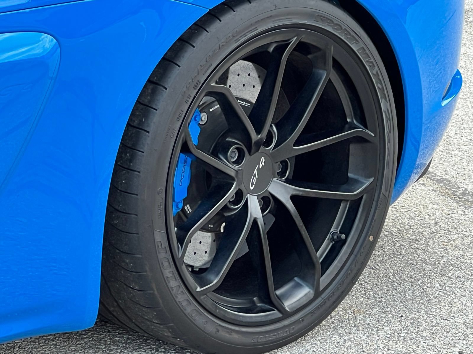 Used 2023 Porsche 718 Cayman GT4 RWD image 15