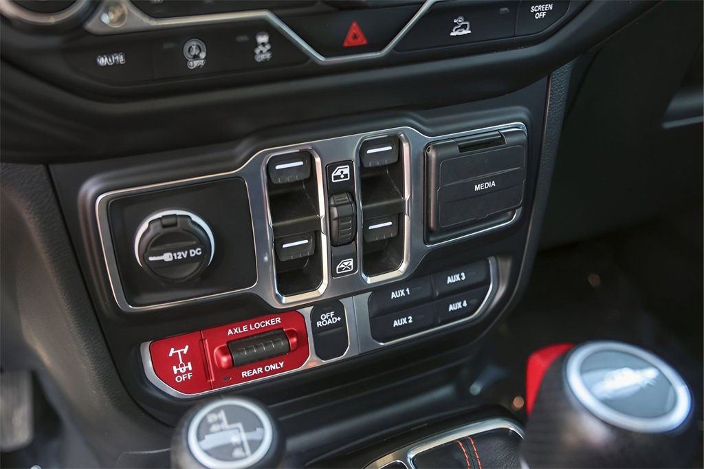 Used 2023 Jeep Gladiator Mojave w/ LED Lighting Group image 20