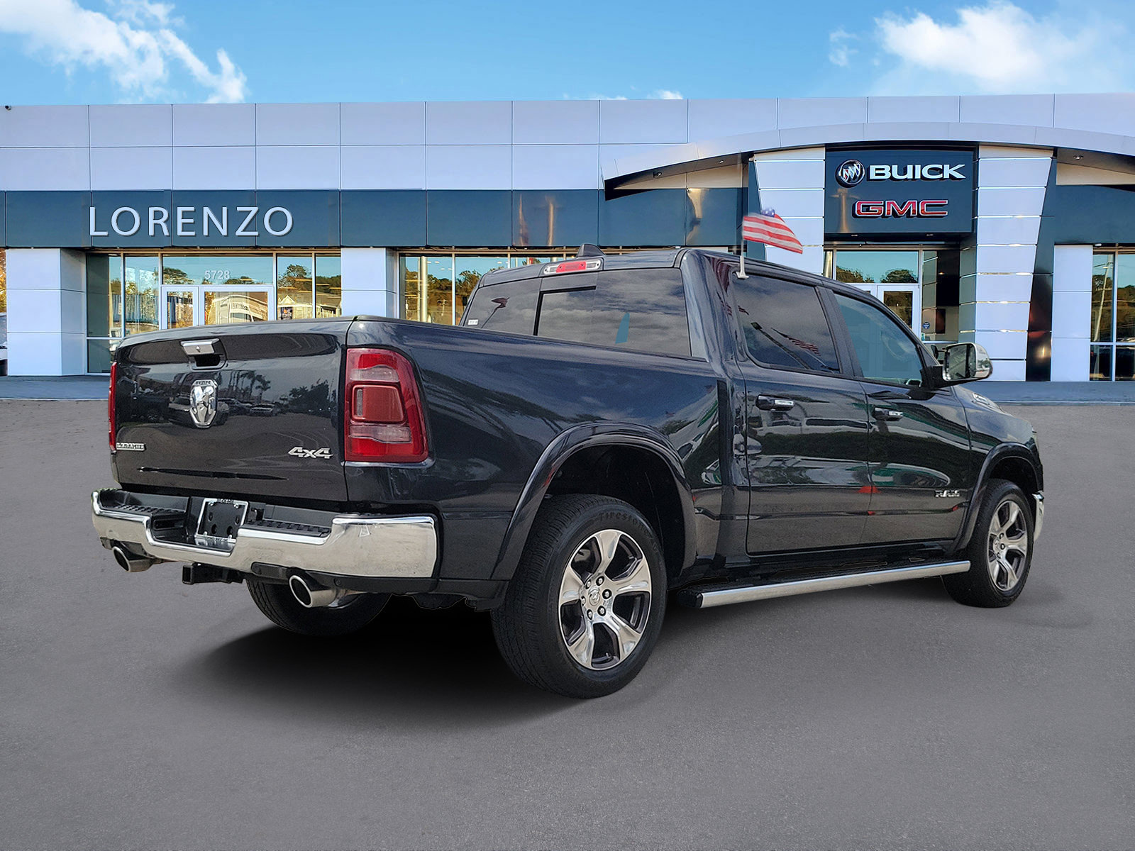 Used 2019 RAM 1500 Laramie AWD/4WD image 5