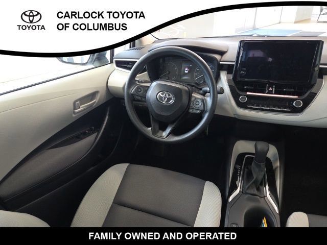 Used 2025 Toyota Corolla LE FWD image 17