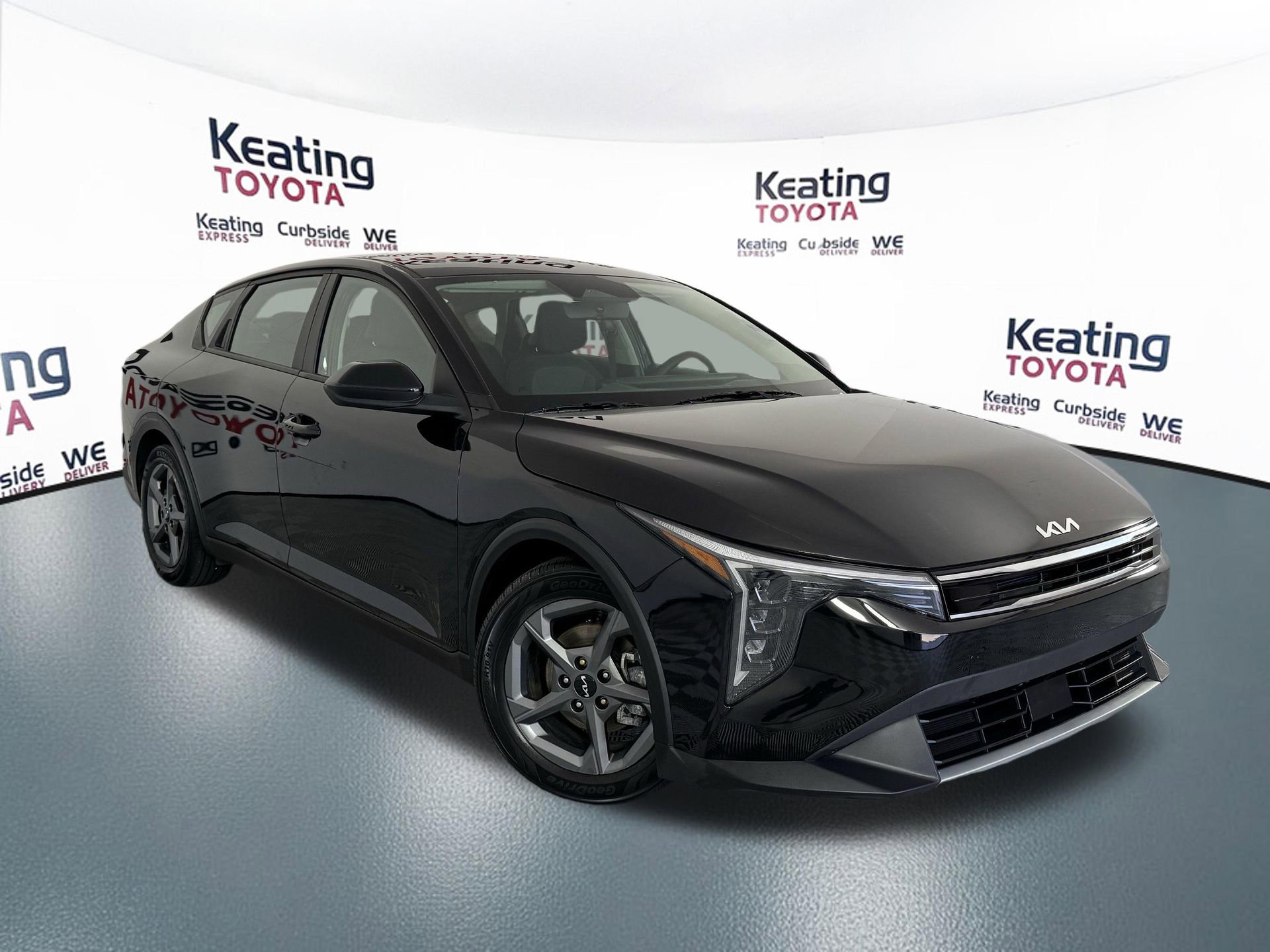 Used 2025 Kia K4 FWD image 3