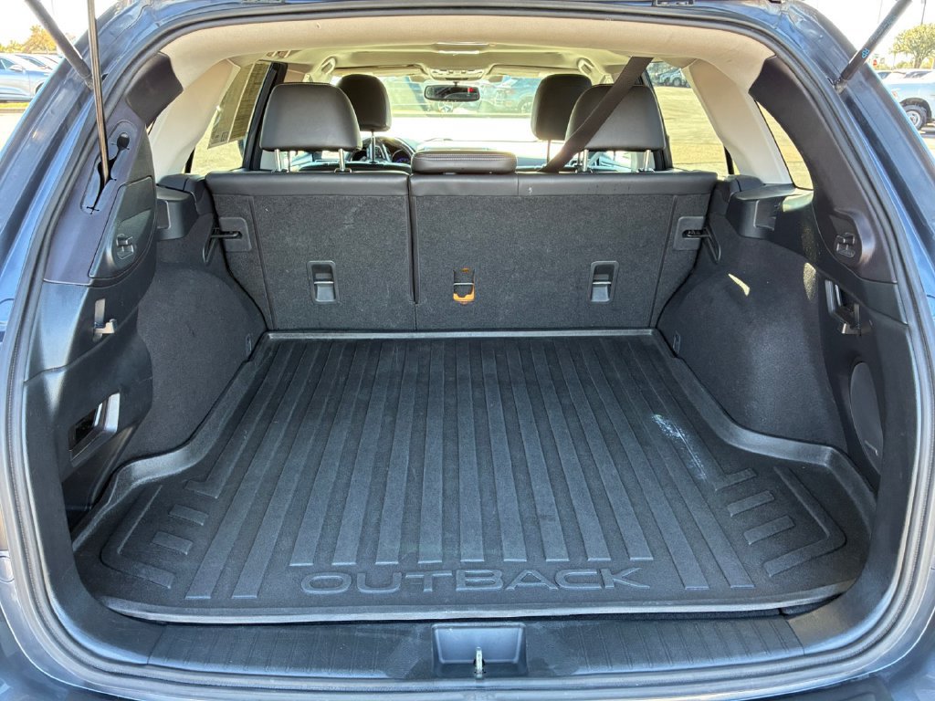 Used 2015 Subaru Outback 2.5i Limited AWD/4WD image 5