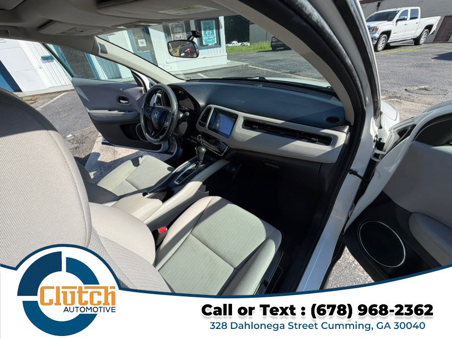 Used 2017 Honda HR-V EX image 19
