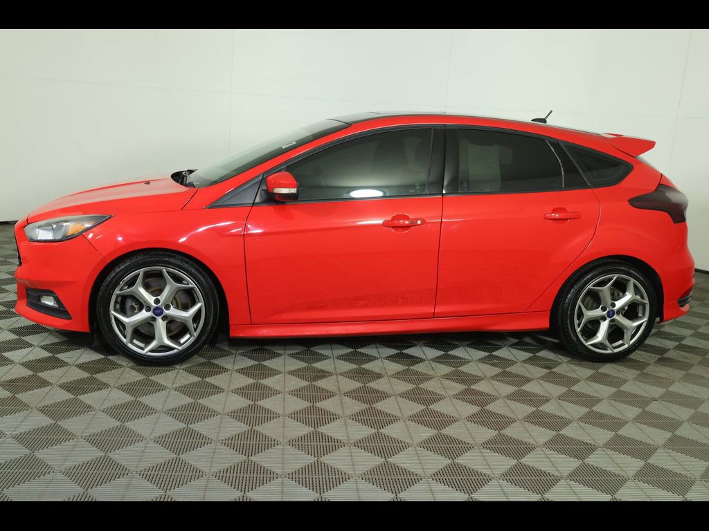 Used 2016 Ford Focus ST image 6