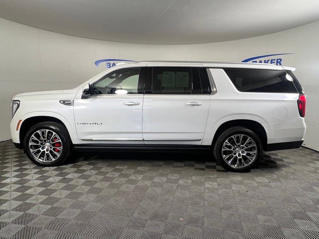 Used 2025 GMC Yukon XL Denali w/ Denali Reserve Package AWD/4WD image 2