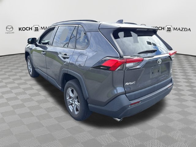 Used 2022 Toyota RAV4 XLE AWD/4WD image 5