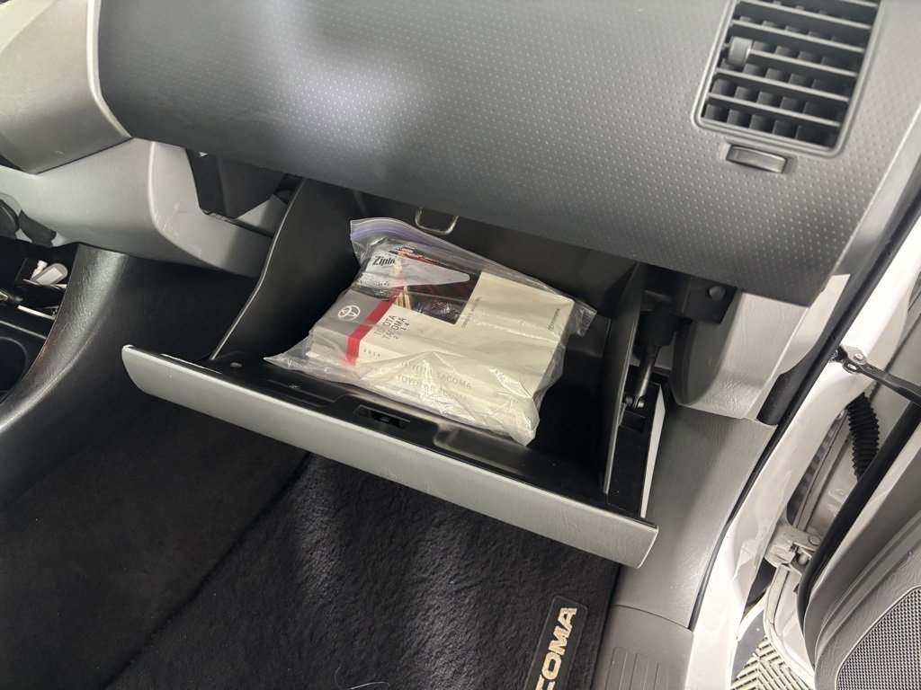 Used 2014 Toyota Tacoma 4x4 Double Cab image 33