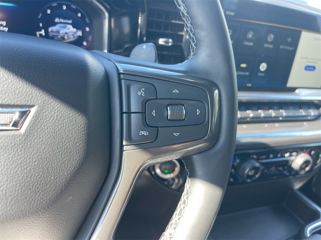 Used 2025 Chevrolet Silverado 1500 High Country w/ Midnight Edition image 17