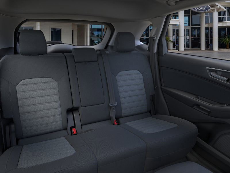 New 2024 Ford Edge SE w/ Black Appearance Package image 11