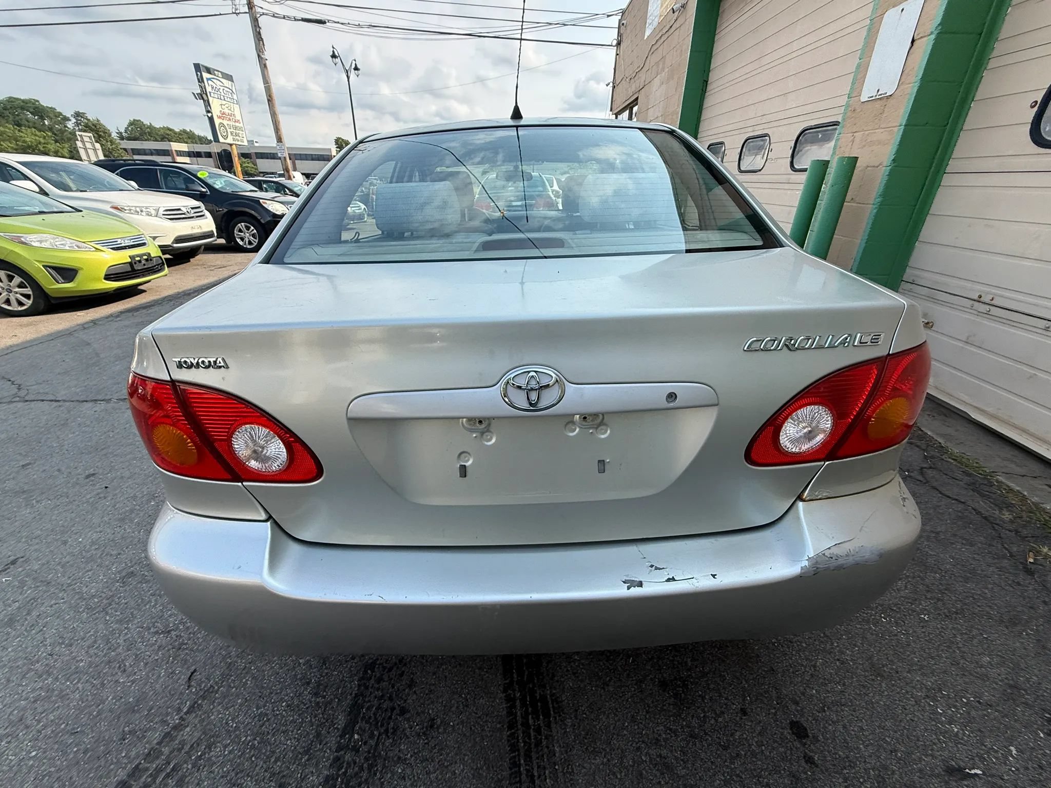 Used 2004 Toyota Corolla LE FWD image 8