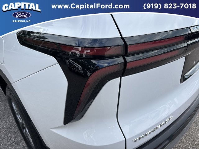 Used 2026 Chevrolet Traverse LT FWD image 15