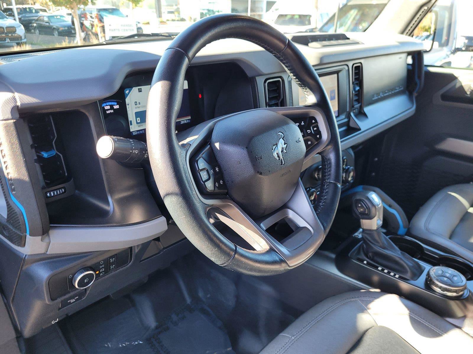 Used 2023 Ford Bronco Black Diamond w/ Sasquatch Package AWD/4WD image 11