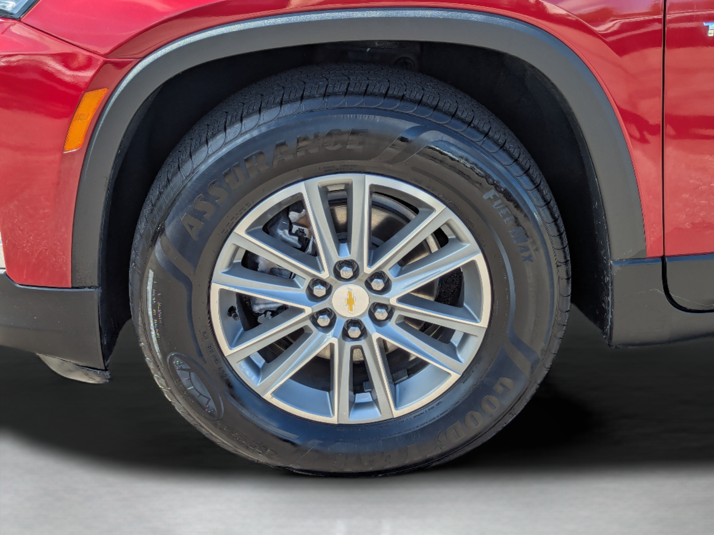 Used 2023 Chevrolet Traverse LT FWD image 43