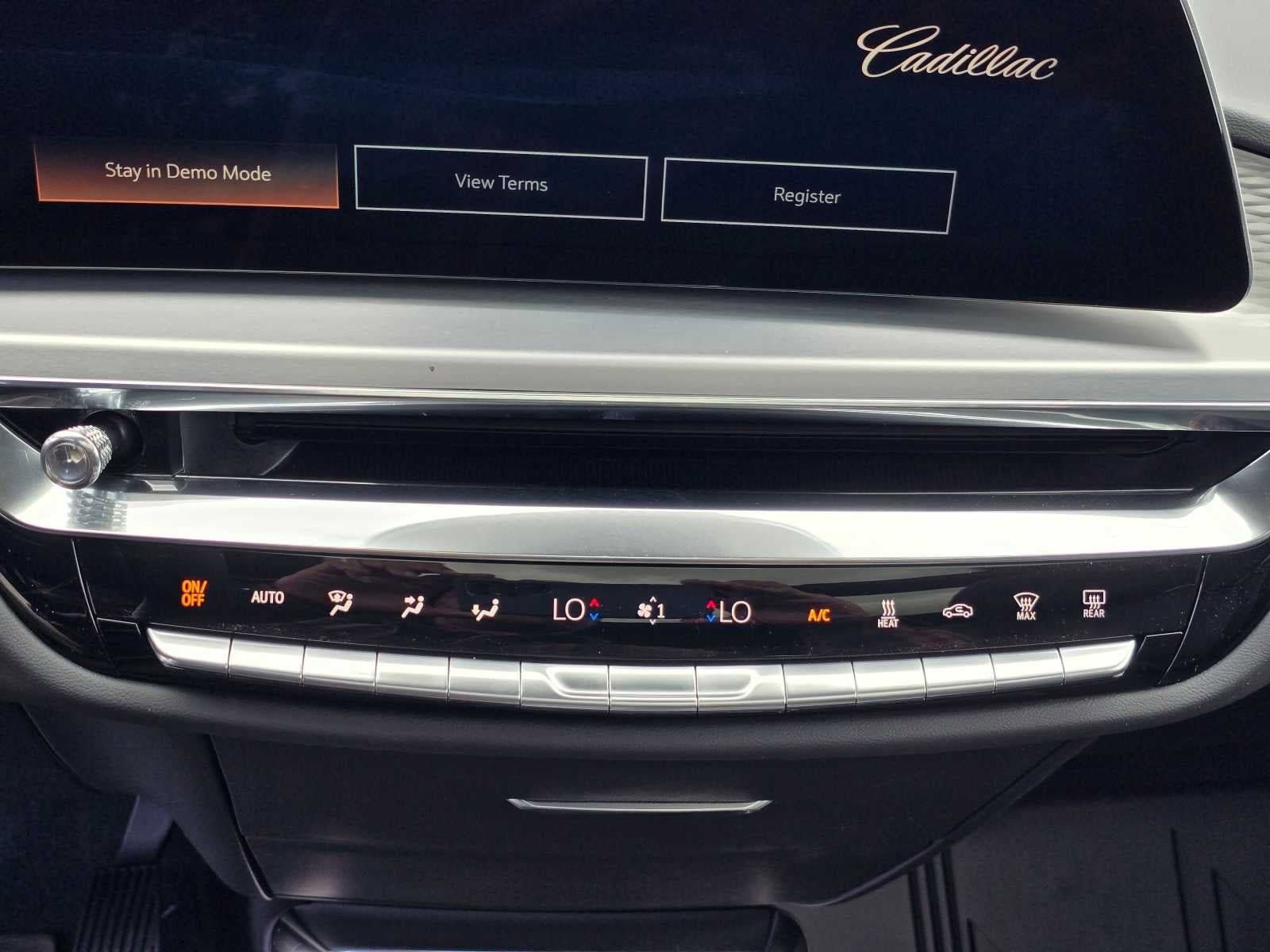 New 2024 Cadillac Lyriq Sport RWD image 31