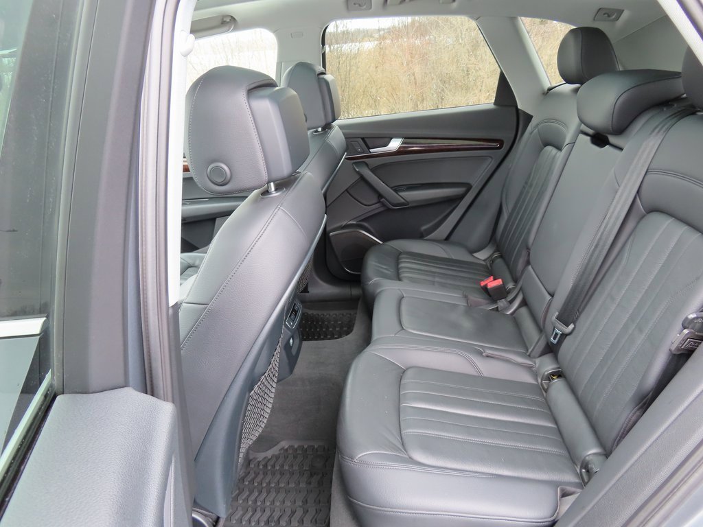 Used 2018 Audi Q5 2.0T Premium Plus w/ Premium Plus Package image 31