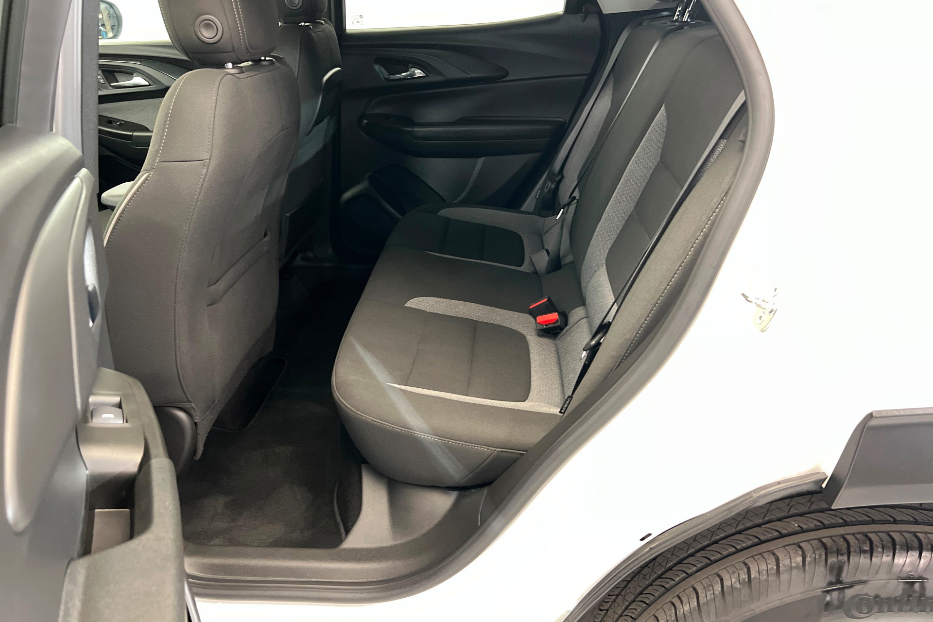 Used 2023 Chevrolet TrailBlazer LT FWD image 22