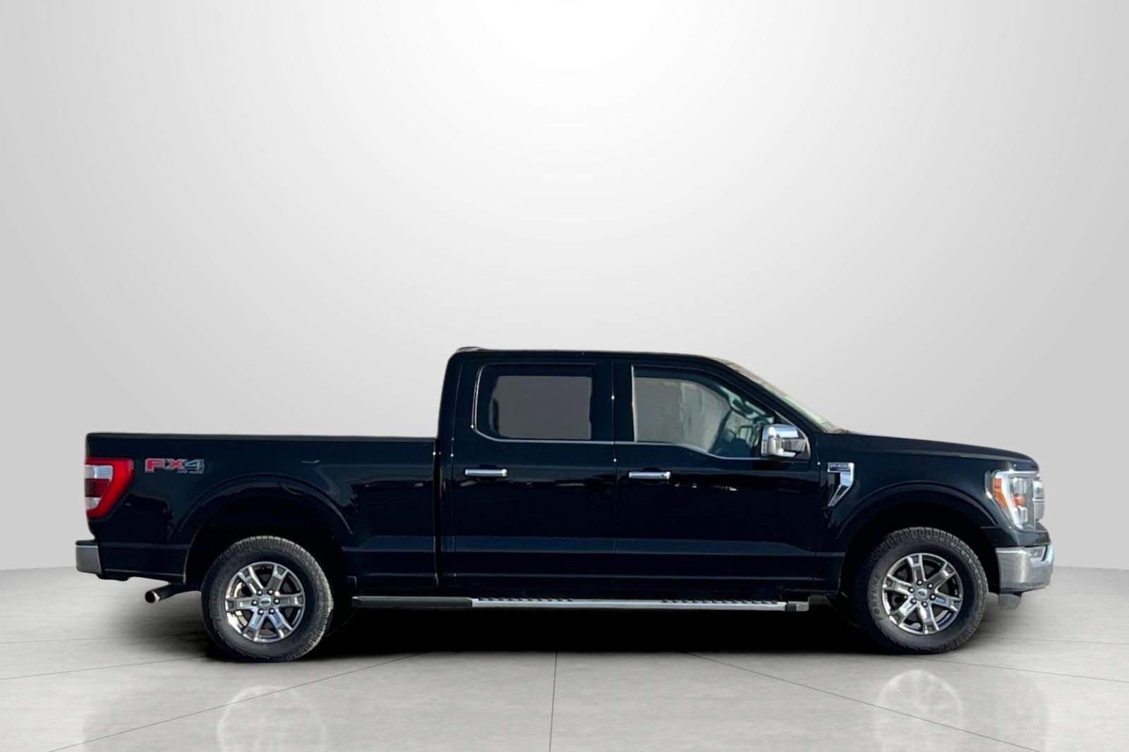 Used 2023 Ford F150 Lariat w/ FX4 Off-Road Package AWD/4WD image 4