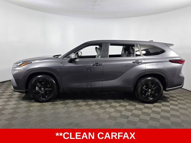 Used 2024 Toyota Highlander LE FWD image 5