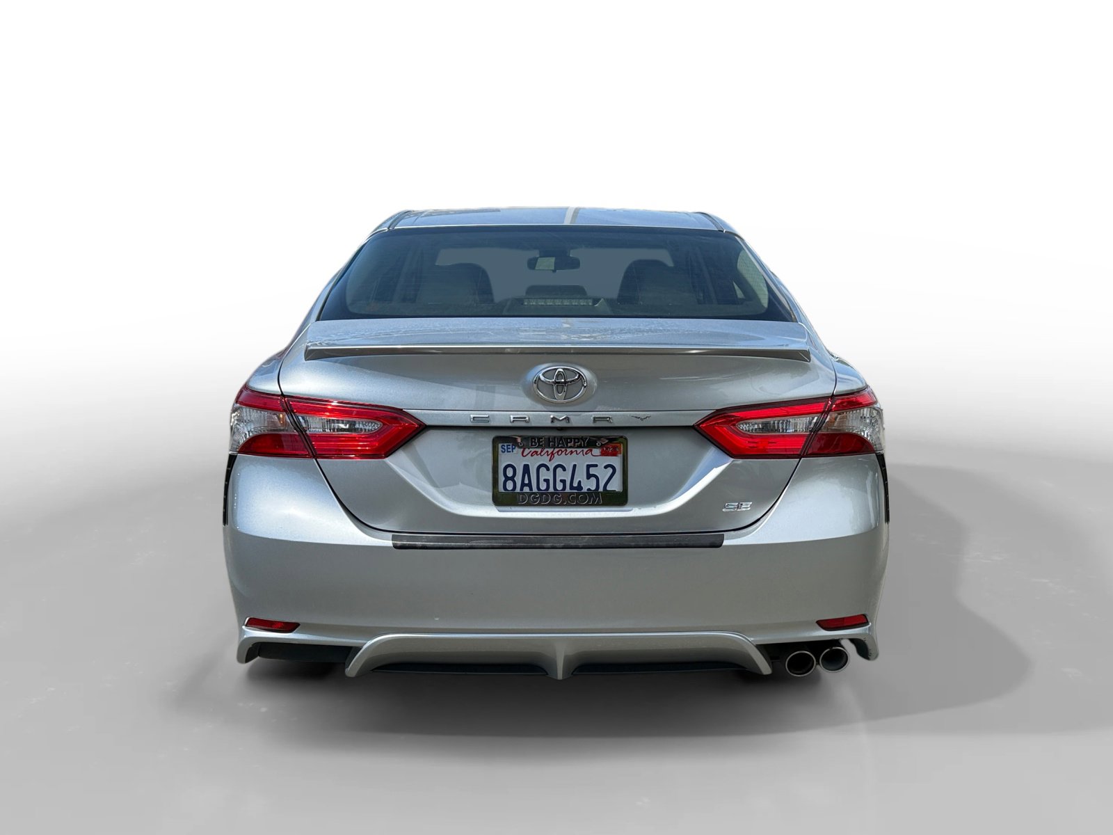 Used 2018 Toyota Camry SE w/ Moonroof Package FWD image 4