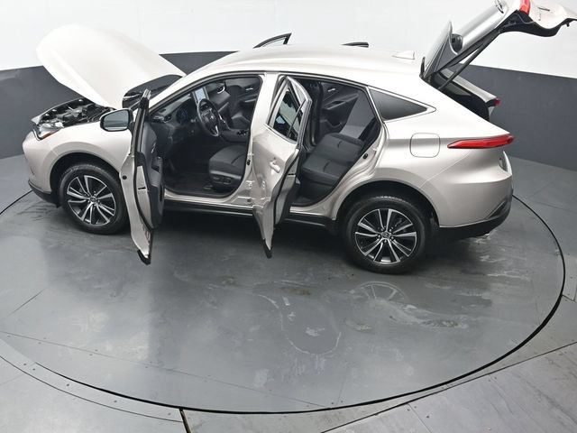 Used 2024 Toyota Venza LE AWD/4WD image 51