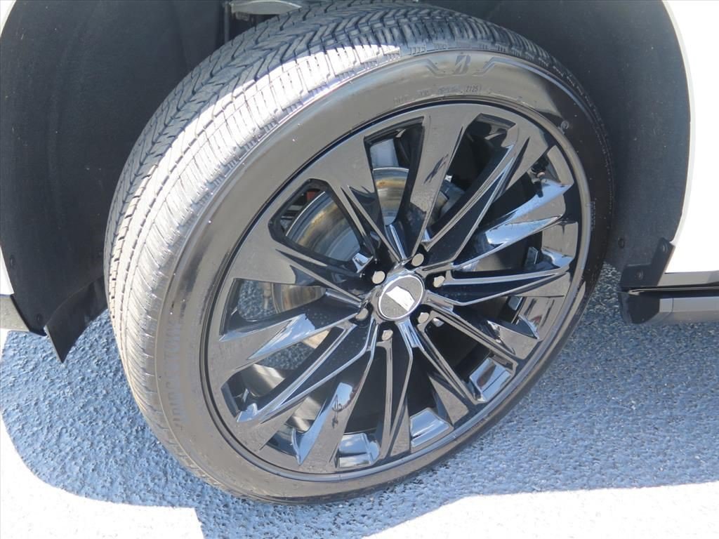 Certified 2025 Cadillac Escalade Sport Platinum w/ LPO, ONYX Package AWD/4WD image 26