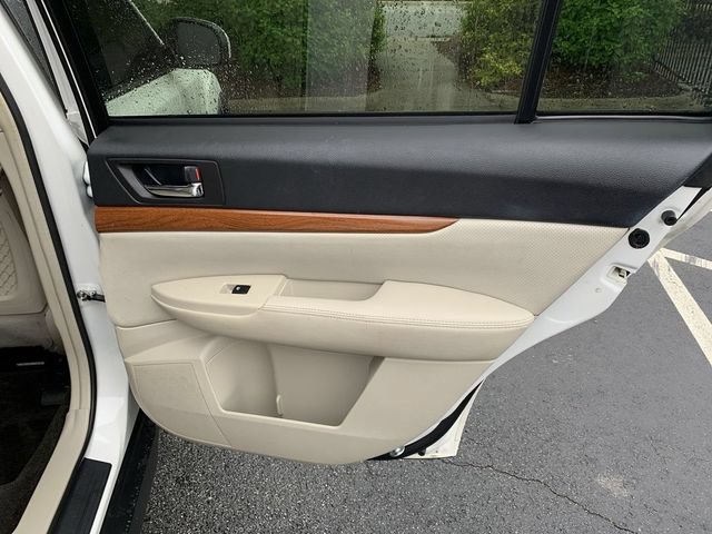 Used 2014 Subaru Outback 2.5i Limited AWD/4WD image 11