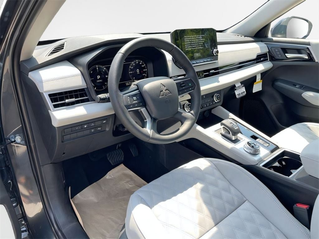 New 2025 Mitsubishi Outlander SEL image 10