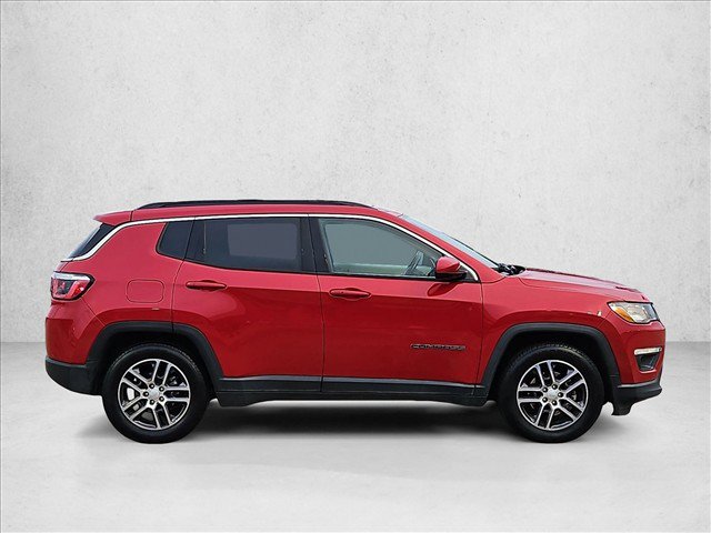 Used 2019 Jeep Compass Latitude w/ Popular Equipment Group FWD image 4