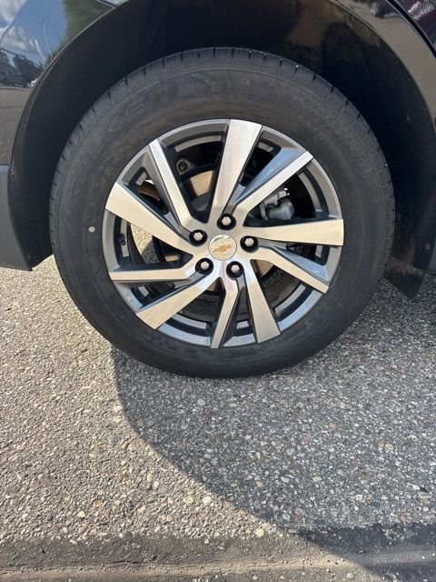 Used 2023 Chevrolet Equinox Premier image 9