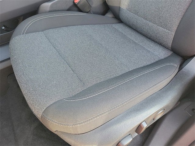 Used 2025 GMC Acadia Elevation image 17