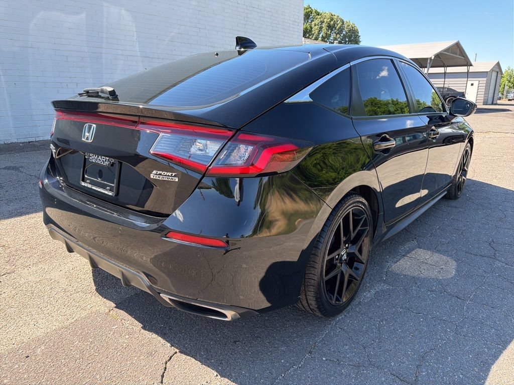 Used 2022 Honda Civic Sport Touring image 2