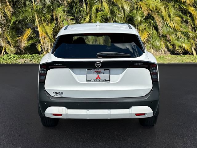 Used 2025 Nissan Kicks SV FWD image 6