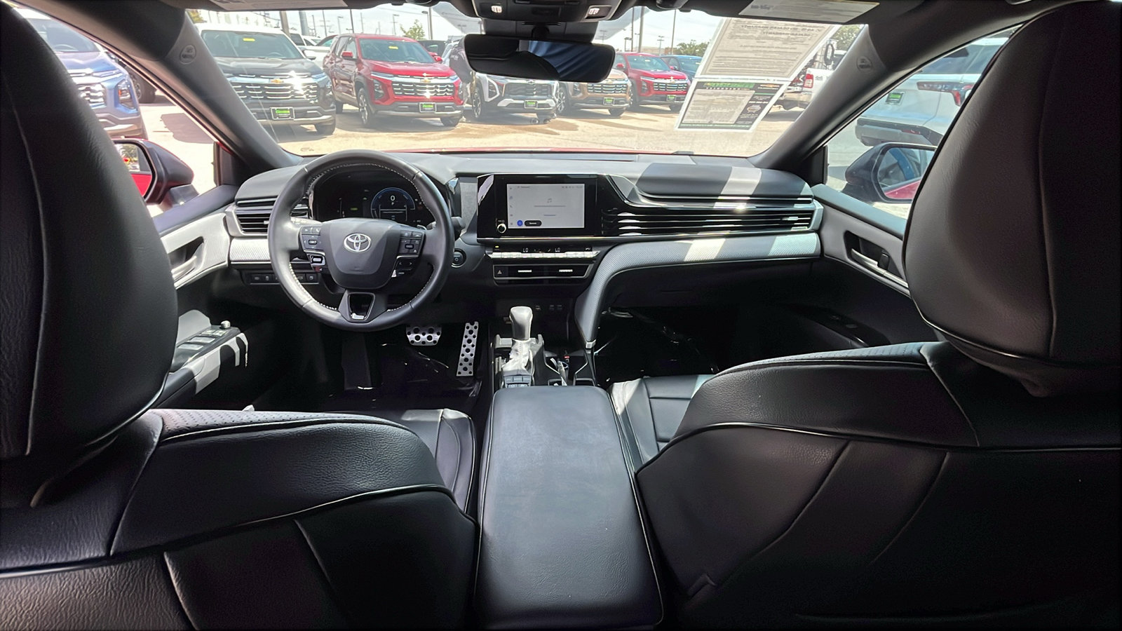 Used 2025 Toyota Camry SE w/ Convenience Package FWD image 24