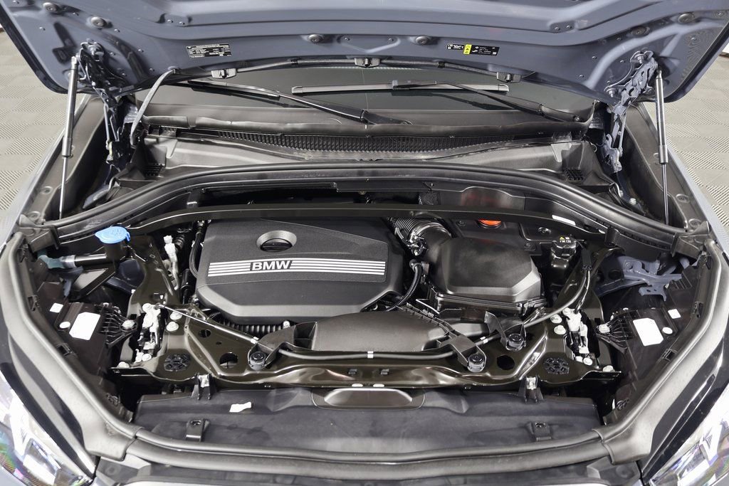 Certified 2025 BMW X2 xDrive28i w/ Technology Package image 15