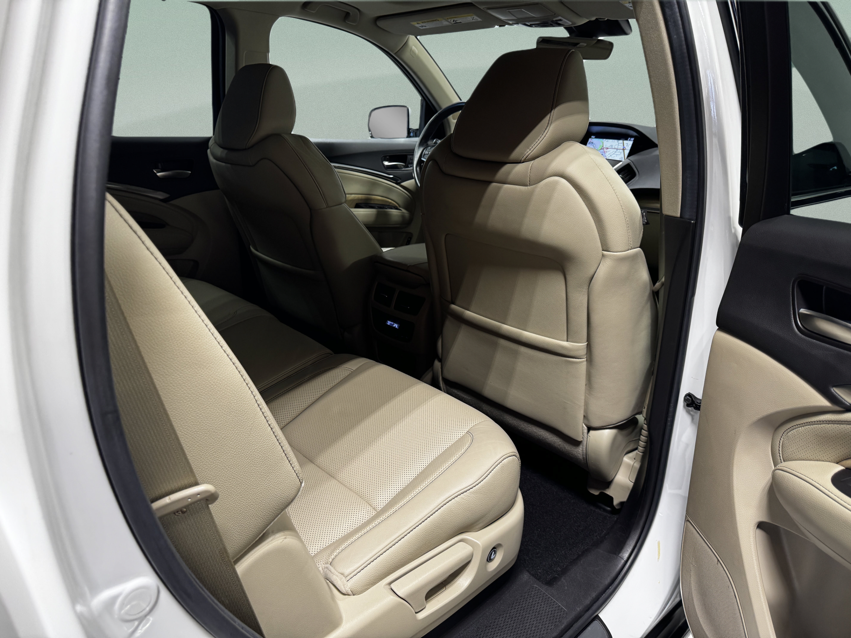 Certified 2020 Acura MDX w/ Technology Package AWD/4WD image 12