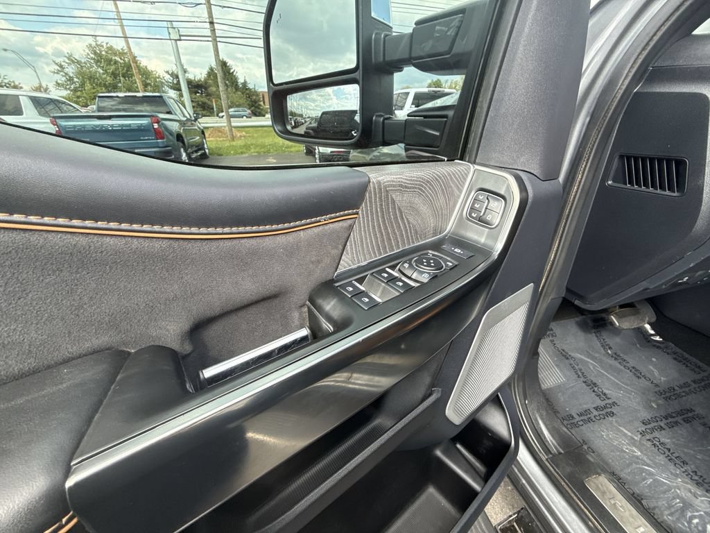 Used 2024 Ford F250 Platinum AWD/4WD image 13