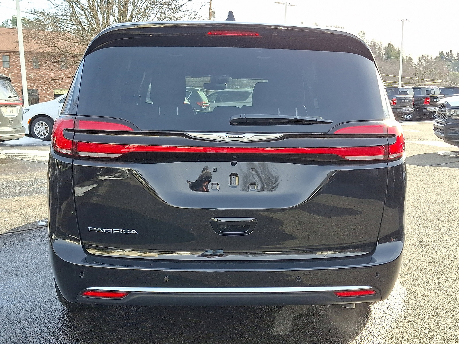 New 2026 Chrysler Pacifica Select image 5