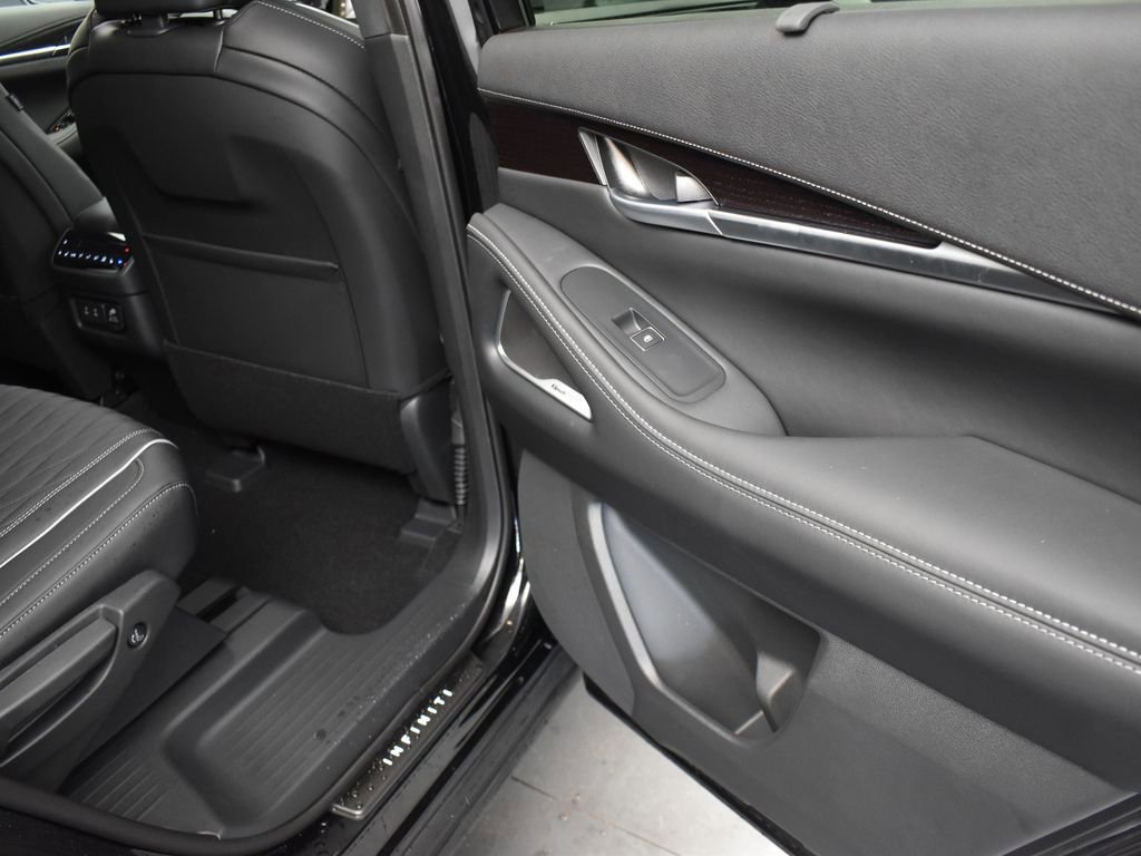 Used 2026 INFINITI QX60 Autograph w/ Dark Cargo Package image 24