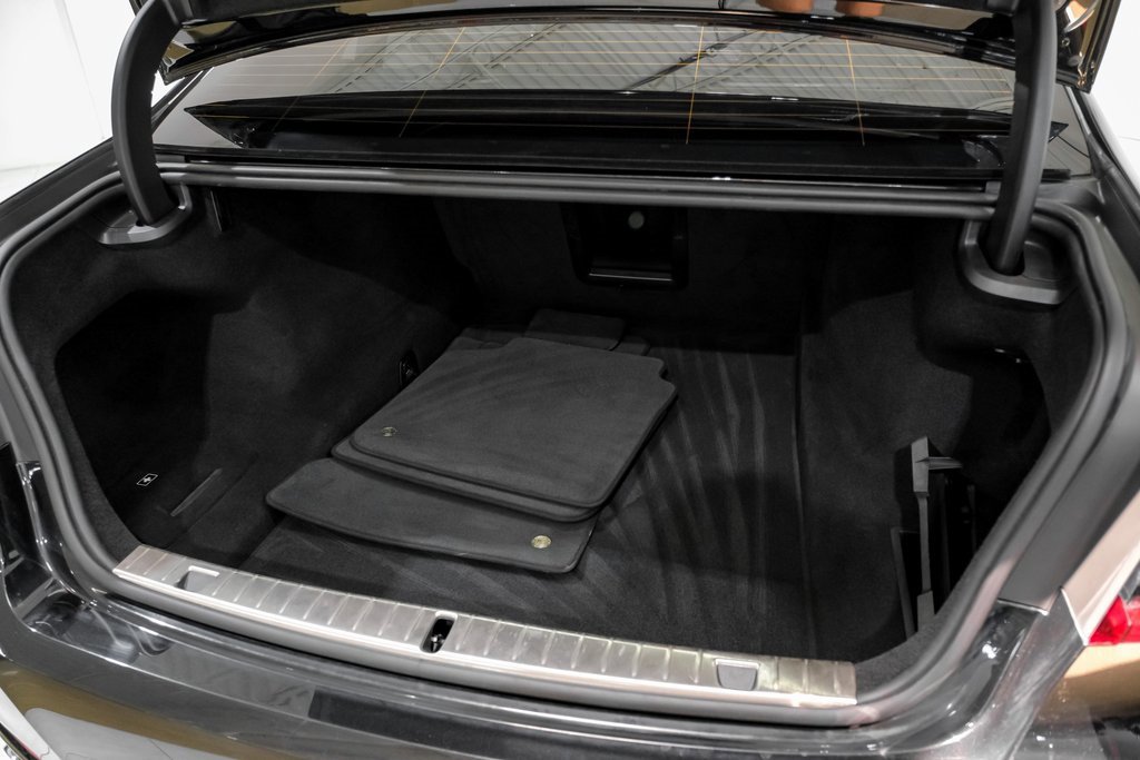 Used 2021 BMW ALPINA B7 xDrive image 53