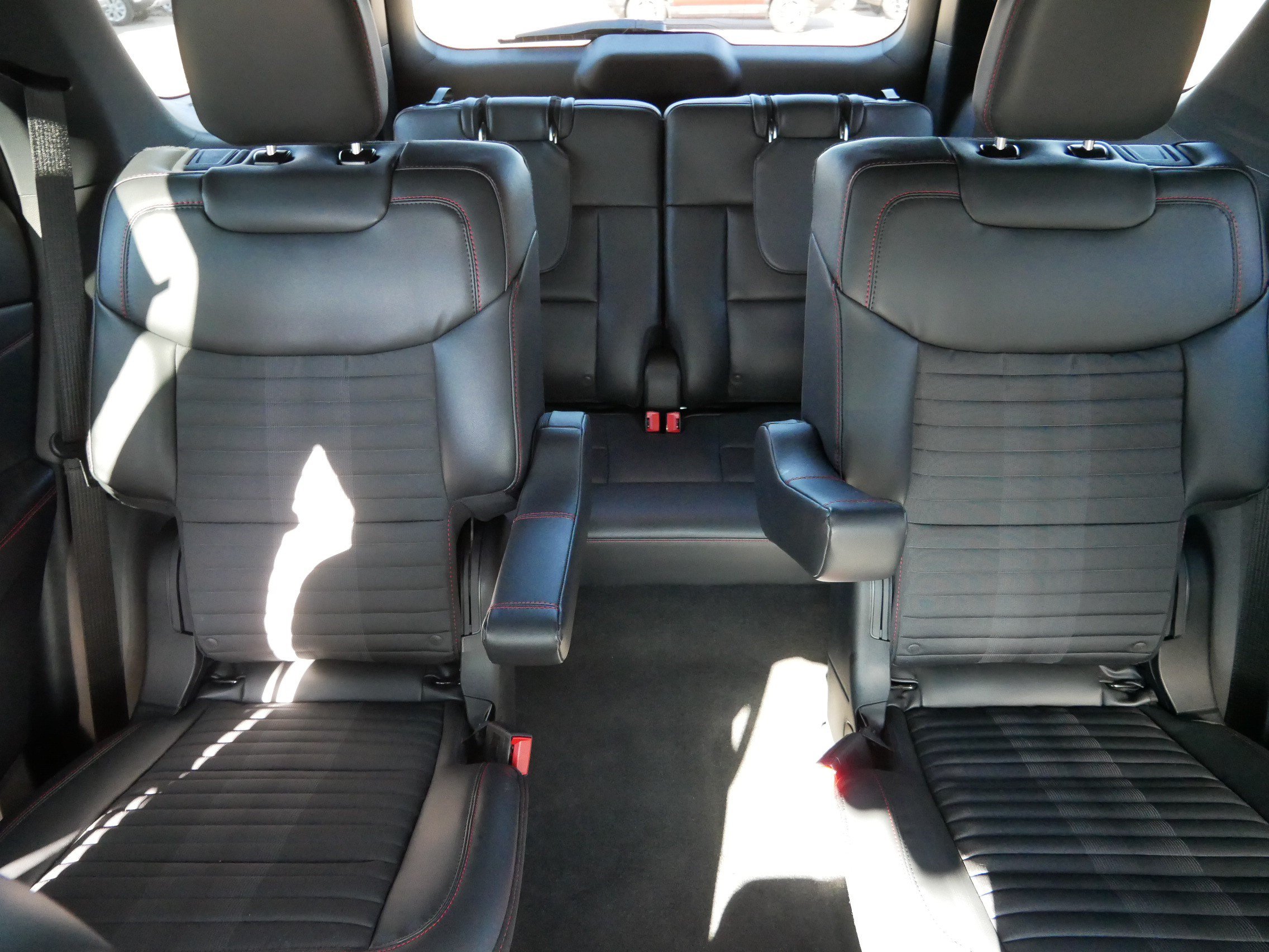 Used 2026 Ford Explorer ST-Line w/ ST-Line Street Pack AWD/4WD image 13
