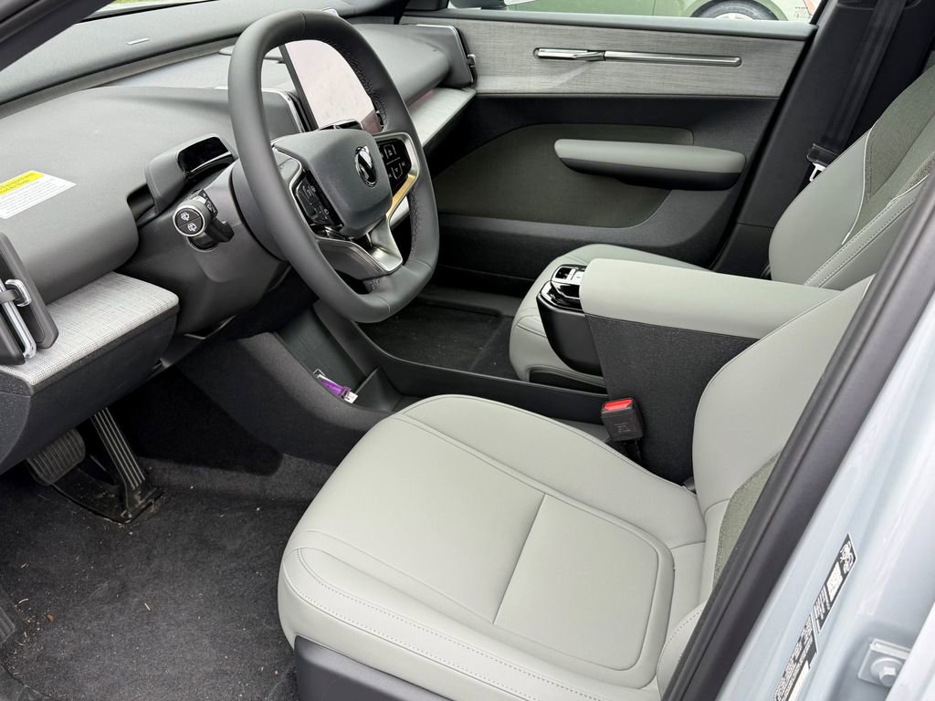 New 2026 Volvo EX30 Cross Country Ultra w/ Protection Package Premier image 17