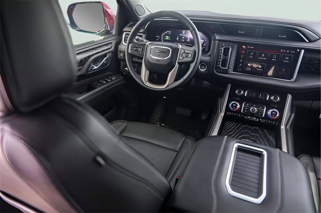 Used 2023 GMC Yukon Denali image 32