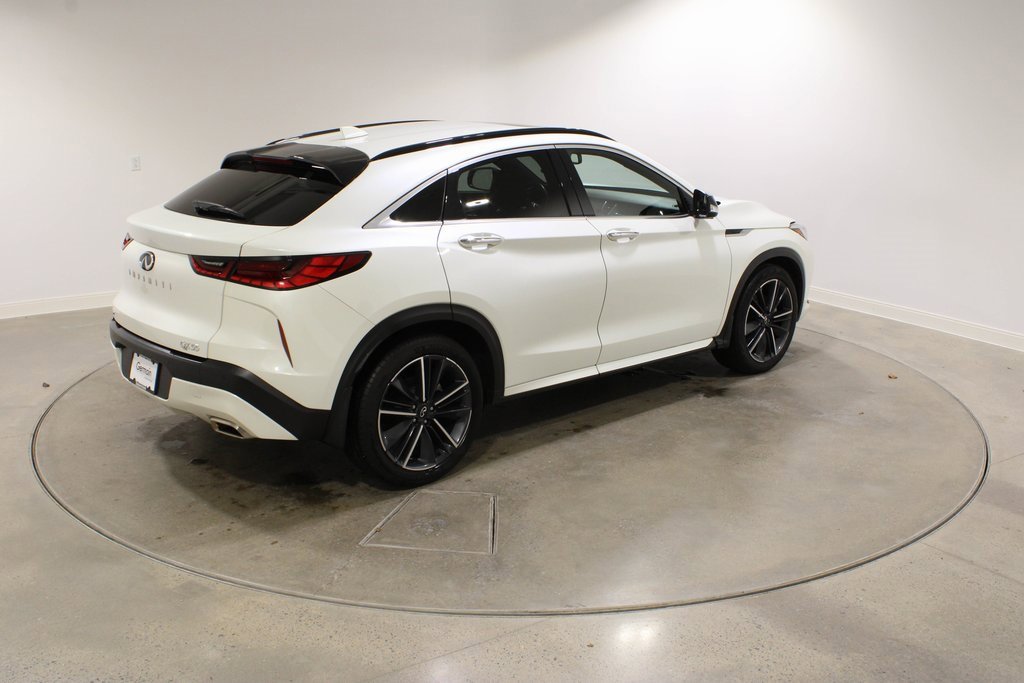 Used 2023 INFINITI QX55 Essential image 5